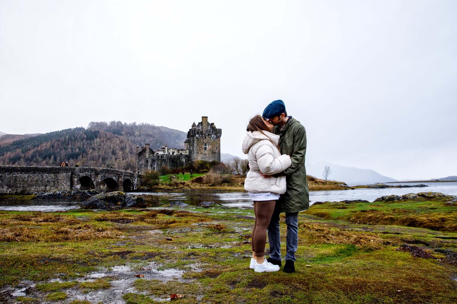 Eilean donan castle suprise engagement00070