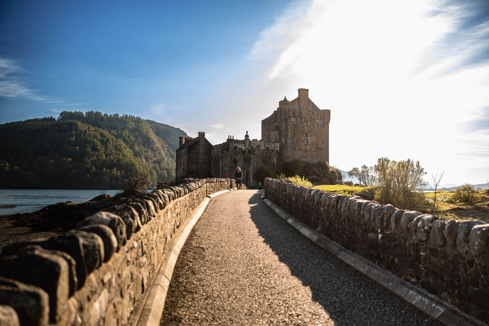 Morgan Garys Elopement Iconic Eilean Donan Castle00039