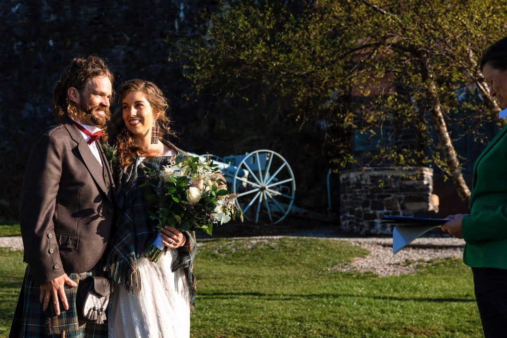 Morgan Garys Elopement Iconic Eilean Donan Castle00052