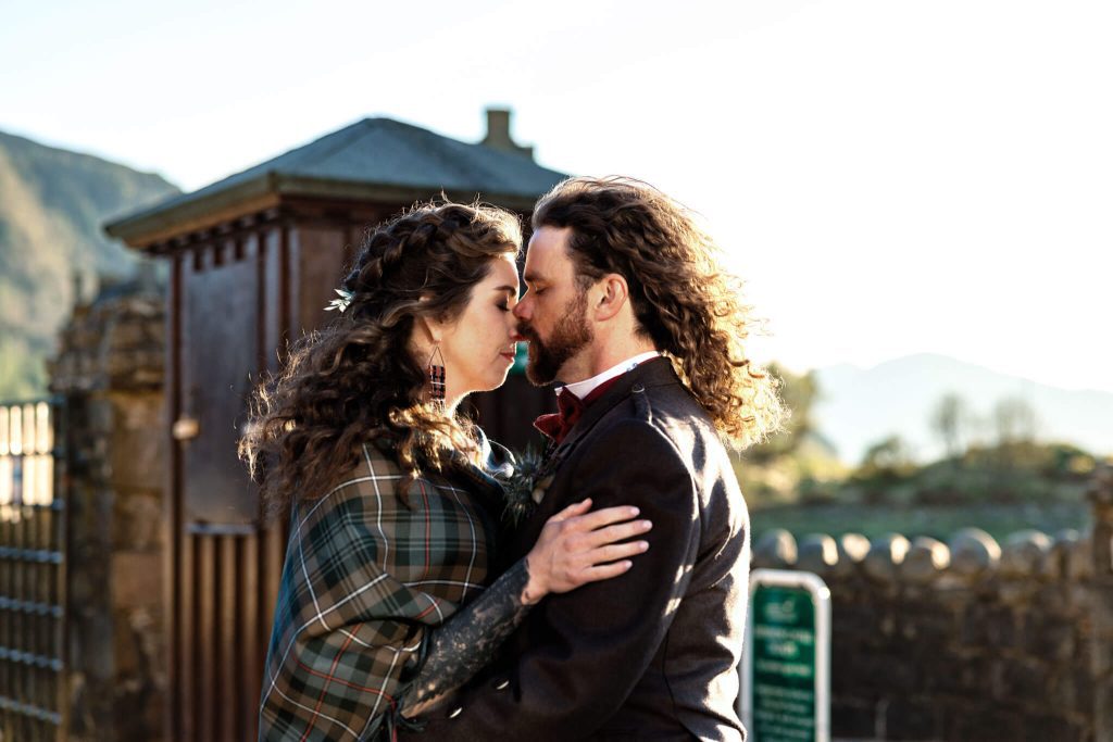 Morgan Garys Elopement Iconic Eilean Donan Castle00112